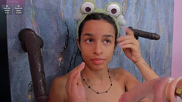 honey sofii  online show from 09-24-25, 11:57