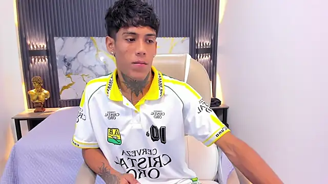 RyanKing19 online show from 09-19-25, 03:41