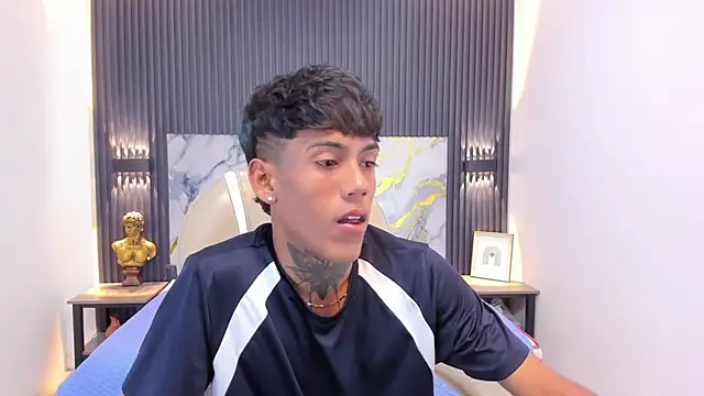 RyanKing19 online show from 09-28-25, 03:23