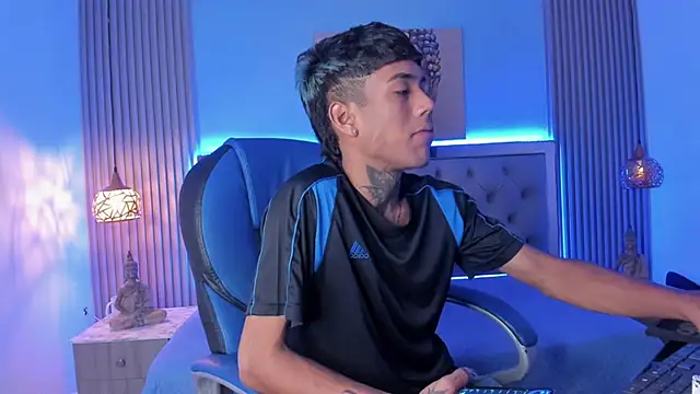 RyanKing19 online show from 10-23-25, 03:28