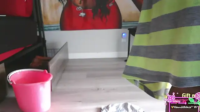 Queenanitadix online show from 04-15-26, 02:57