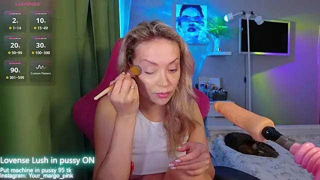 Snapshot of Margony chatting on 11-10-25, 03:49 Margony online show from 11-10-25, 03:49