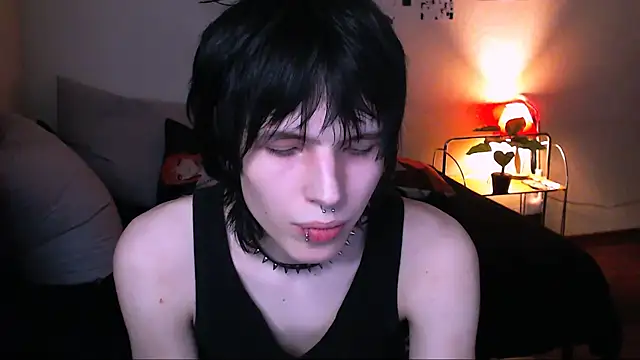 Snapshot of timi-moon chatting on 11-26-25, 03:02 timi-moon online show from 11-26-25, 03:02