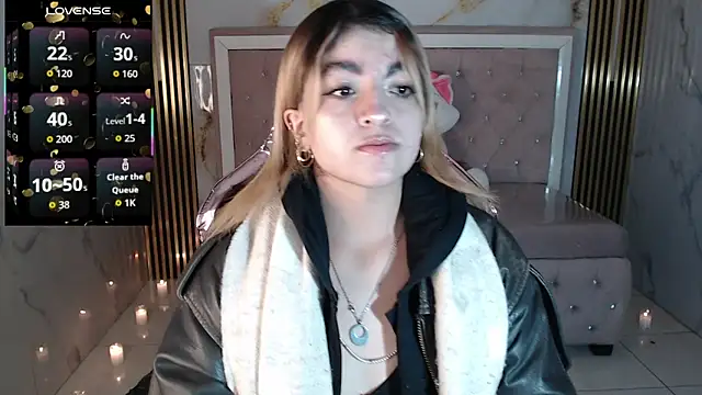 Snapshot of lili_conor_s chatting on 09-13-25, 03:50 lili conor s online show from 09-13-25, 03:50