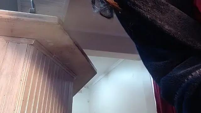 Snapshot of xxTatiannaxx chatting on 11-06-25, 03:02 xxTatiannaxx online show from 11-06-25, 03:02