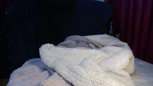 Snapshot of xxTatiannaxx chatting on 11-07-25, 03:28 xxTatiannaxx online show from 11-07-25, 03:28