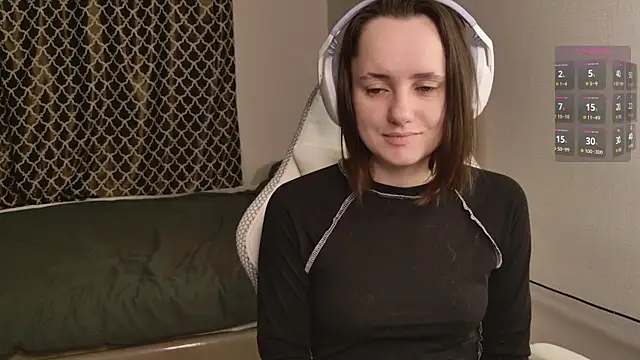 Luna Loveee online show from 11-16-25, 03:12