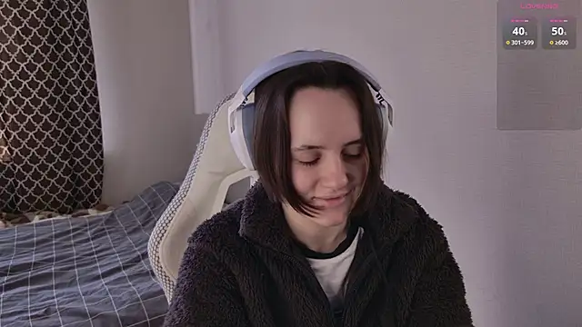 Luna Loveee online show from 04-25-26, 05:21