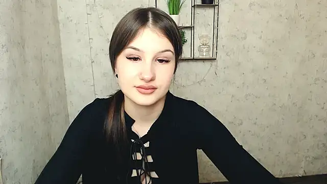  MiaAngell online show from 03-05-25, 05:50