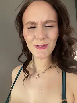 Snapshot of NatalyRose_ chatting on 10-10-25, 04:33 NatalyRose online show from 10-10-25, 04:33