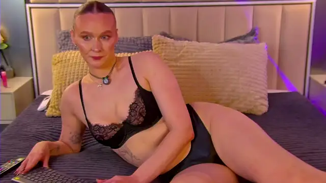 Snapshot of NatalyRose_ chatting on 11-19-25, 04:34 NatalyRose online show from 11-19-25, 04:34