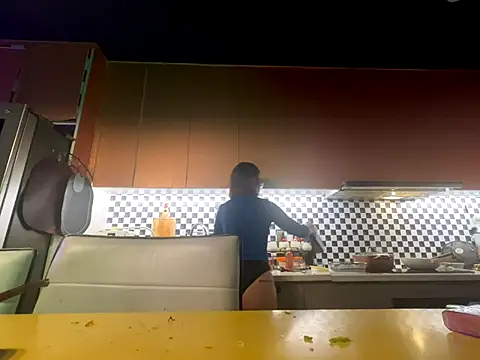 sluttyazncouple online show from 12-14-25, 08:13