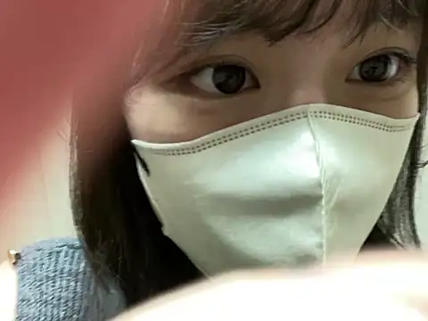 Snapshot of Kamichaan7 chatting on 12-18-25, 05:19 Kamichaan7 online show from 12-18-25, 05:19