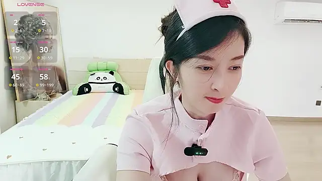 Snapshot of Dazzlebean chatting on 09-14-25, 03:00 Dazzlebean online show from 09-14-25, 03:00