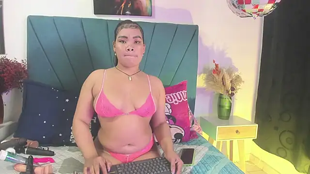 Snapshot of Mariana_star1 chatting on 06-04-26, 04:18 Mariana star1 online show from 06-04-26, 04:18