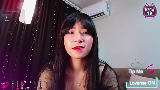 miyakimi0101 online show from 09-12-25, 12:33