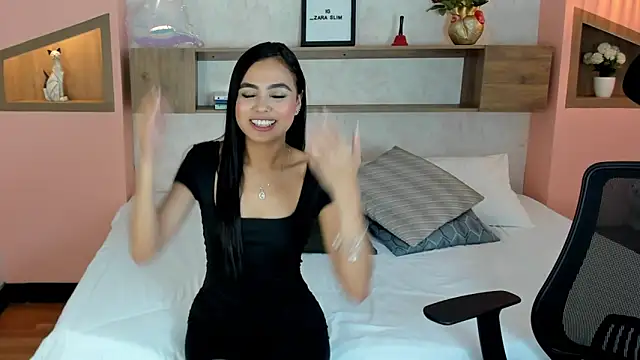 Snapshot of Lucia_Brown_ chatting on 02-28-25, 12:31 Lucia Brown  online show from 02-28-25, 12:31