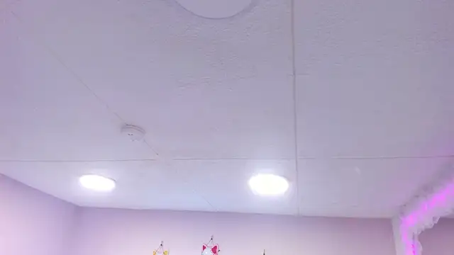 Selene bennet online show from 03-22-25, 06:58