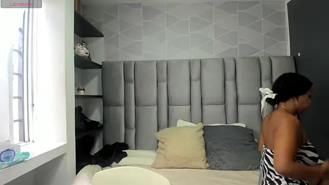 Snapshot of Natasha_rose__ chatting on 09-13-25, 07:13 Natasha rose   online show from 09-13-25, 07:13
