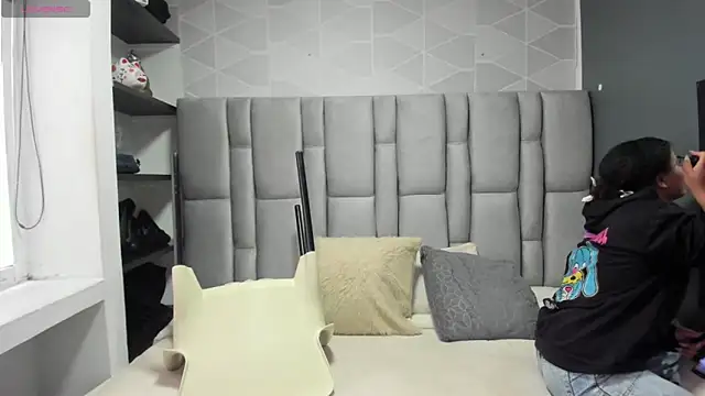 Snapshot of Natasha_rose__ chatting on 09-17-25, 07:15 Natasha rose   online show from 09-17-25, 07:15