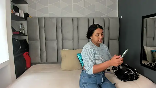 Snapshot of Natasha_rose__ chatting on 11-19-25, 07:36 Natasha rose online show from 11-19-25, 07:36