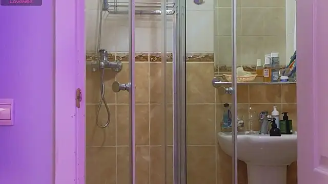 Snapshot of Diana_West chatting on 02-22-25, 02:52 Diana West online show from 02-22-25, 02:52