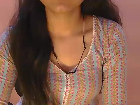 Cute Pihu01 online show from 02-05-26, 11:09