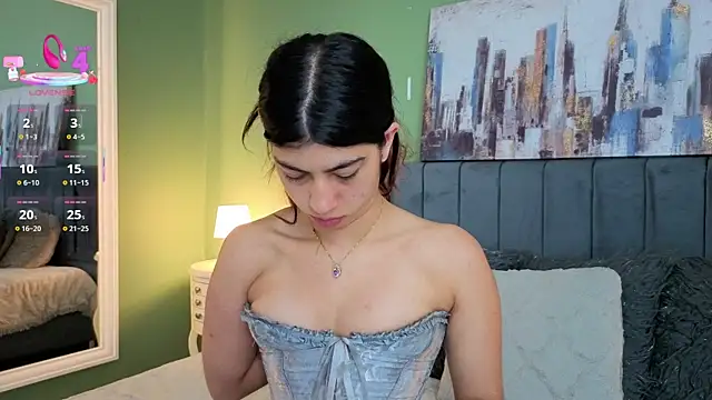 Cassie bloom online show from 05-29-26, 03:26
