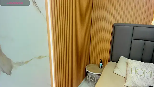 Snapshot of MEGANZARICK chatting on 11-15-25, 03:15 MEGANZARICK online show from 11-15-25, 03:15