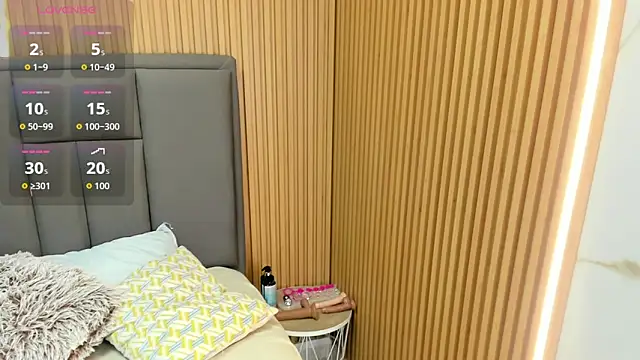 Snapshot of MEGANZARICK chatting on 11-29-25, 03:42 MEGANZARICK online show from 11-29-25, 03:42