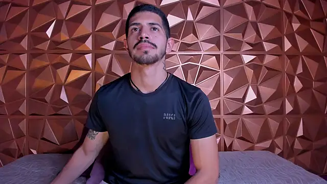 Snapshot of AlejandroStormm chatting on 11-09-25, 02:32 AlejandroStormm online show from 11-09-25, 02:32