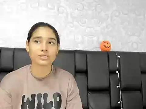 ElizaAndQuisha online show from 10-24-25, 01:07