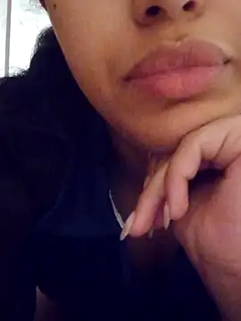 Sexlove1xo online show from 03-27-26, 05:46