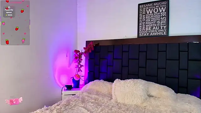 Lexi Howard  online show from 01-14-26, 05:13