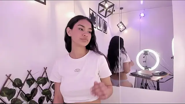 Anniie  Evans online show from 03-10-25, 06:45