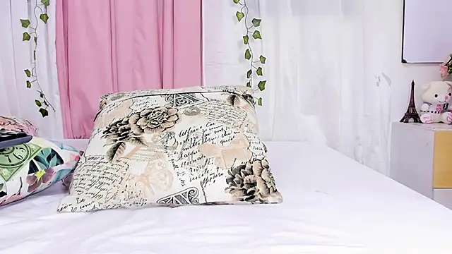 Emma lorense22 online show from 03-08-25, 10:24