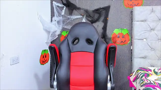 luigi hot  online show from 10-13-25, 08:58