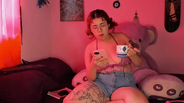 Maddy Jhonsson online show from 02-16-26, 08:38