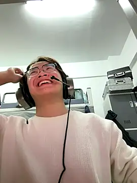 Anson0722 online show from 11-05-25, 03:45