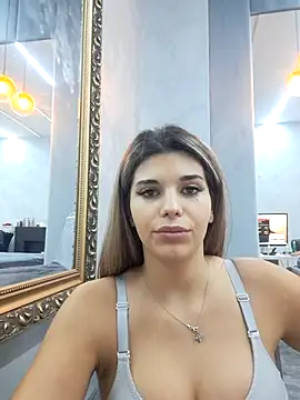 Bella Posh online show from 10-15-25, 05:51