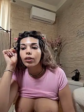 Bella Posh online show from 03-05-26, 07:48