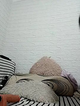 Ramona870 online show from 10-18-25, 07:42