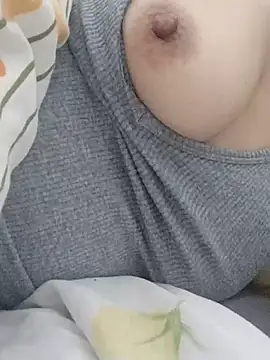 Snapshot of BUSE8821 chatting on 09-20-25, 11:22 BUSE8821 online show from 09-20-25, 11:22