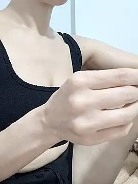 Snapshot of BUSE8821 chatting on 11-13-25, 05:23 BUSE8821 online show from 11-13-25, 05:23