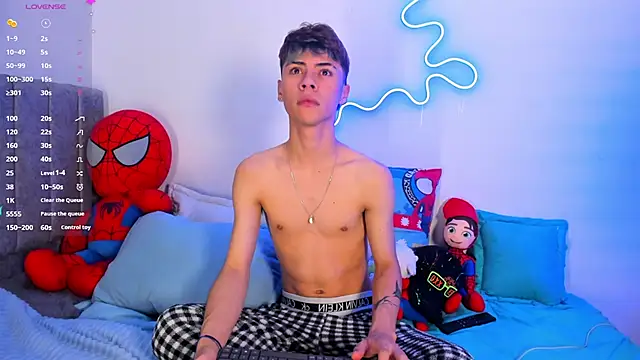 Snapshot of callum_77 chatting on 10-28-25, 05:11 callum 77 online show from 10-28-25, 05:11