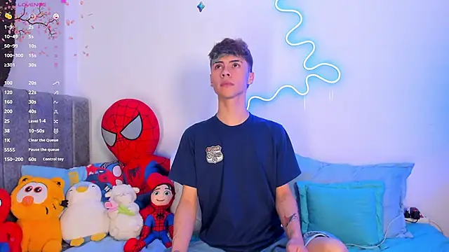 Snapshot of callum_77 chatting on 10-29-25, 04:37 callum 77 online show from 10-29-25, 04:37