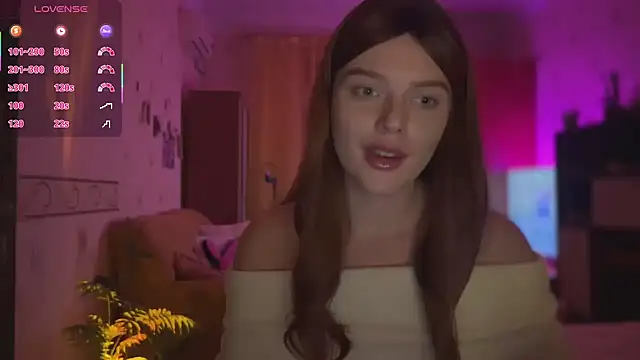 CherryRed Girl online show from 11-04-25, 10:20