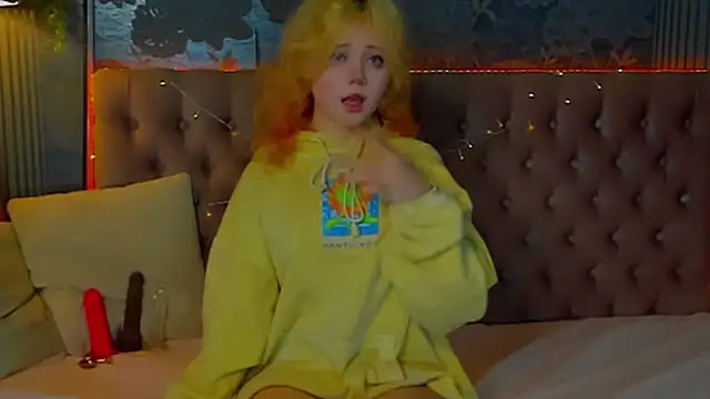 EmilyAngells online show from 02-06-26, 07:02