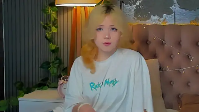 EmilyAngells online show from 02-25-26, 06:34