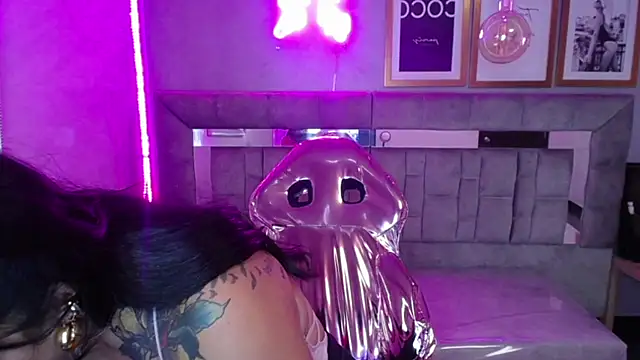 Isabella Collen v online show from 03-19-25, 06:44